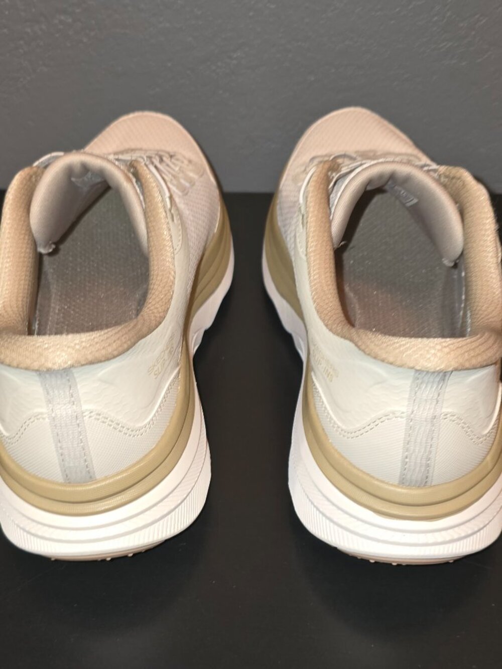 Skechers Slip-Ins Zirrus Womens Size 9 Tan Hands Free Water Repellent Sneakers - Picture 4 of 9
